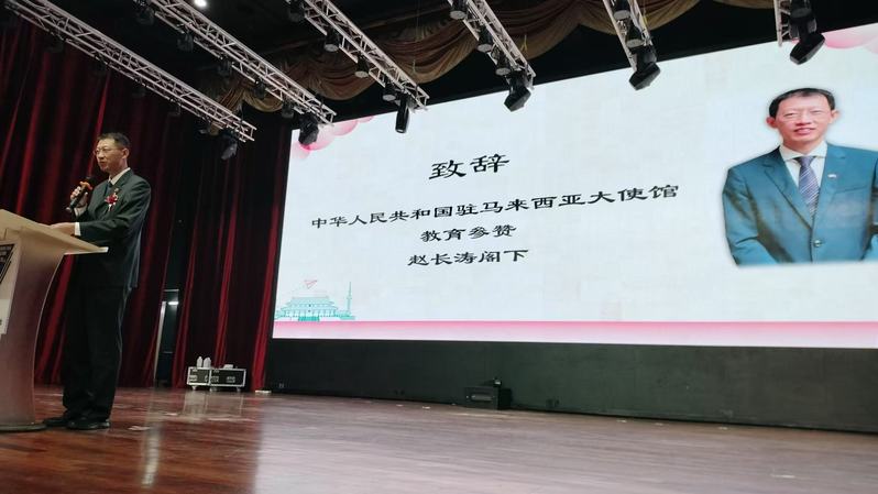 工作照4.jpg