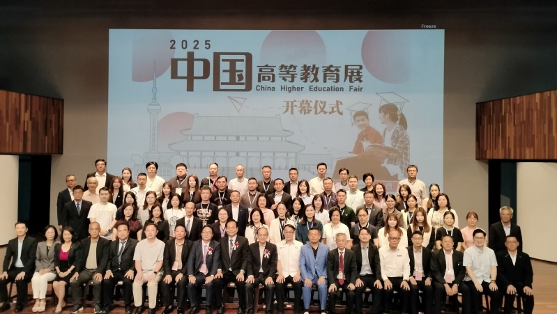 工作照2.jpg