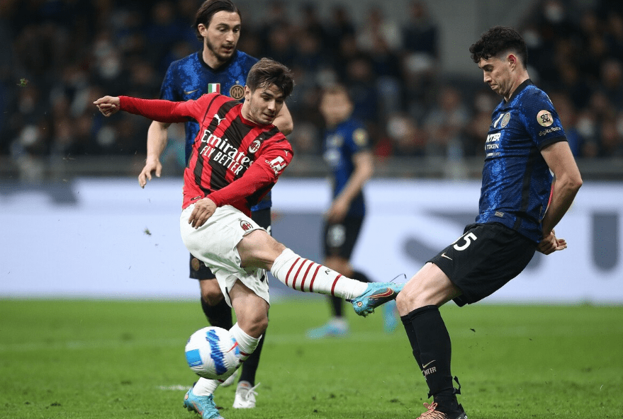 yy易游体育官网-风云突变斯图加特转会期造点机会，意大利杯版图或变，悬念犹存，阵容厚度经受考验